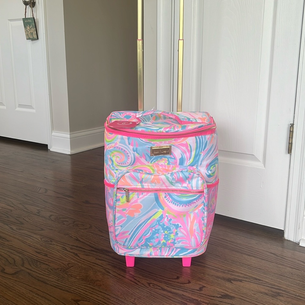 Lilly Pulitzer Rolling Cooler - Multi Carnivale Coral Print